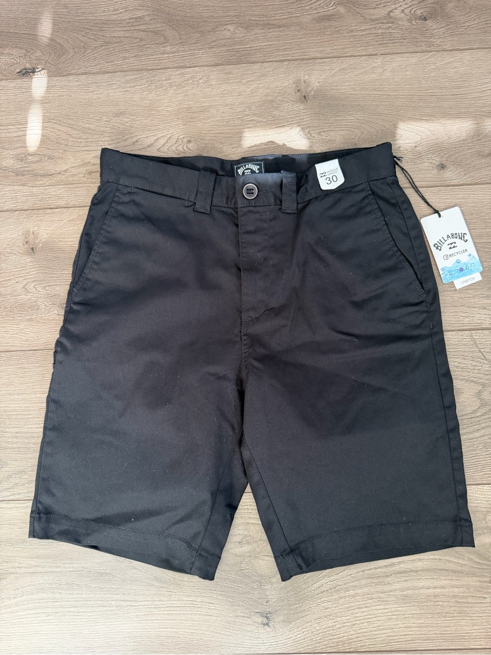 NWT BILLABONG Men’s Carter Stretch Black Shorts Size 30